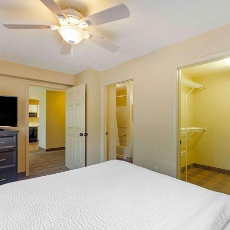Extended Stay America Select Suites - Orlando - Lake Mary - 1040 Greenwood Blvd Kültér fotó