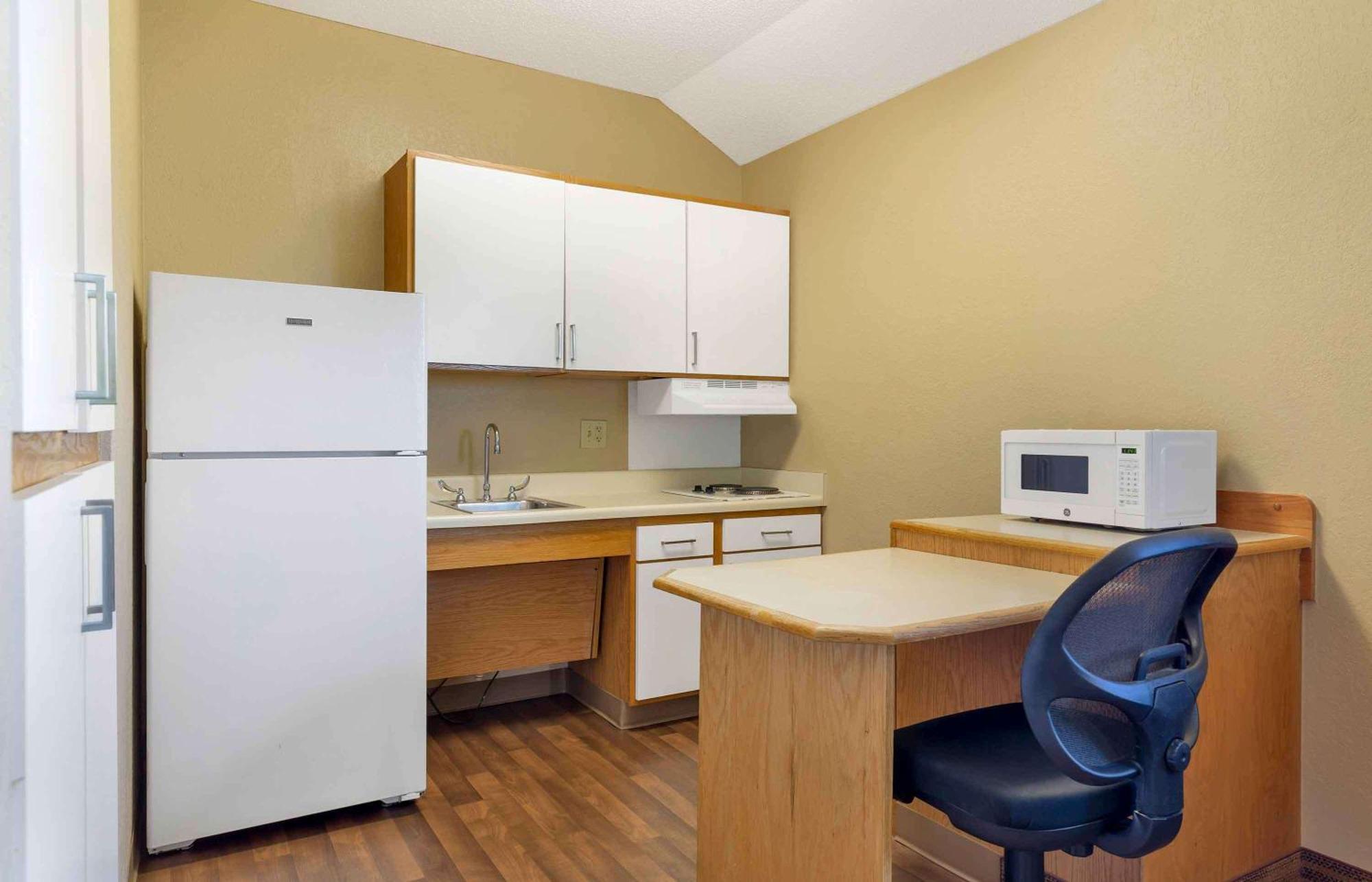 Extended Stay America Select Suites - Orlando - Lake Mary - 1040 Greenwood Blvd Kültér fotó