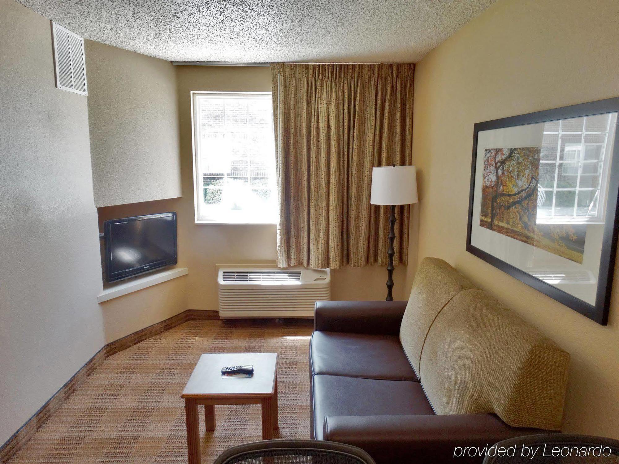 Extended Stay America Select Suites - Orlando - Lake Mary - 1040 Greenwood Blvd Kültér fotó