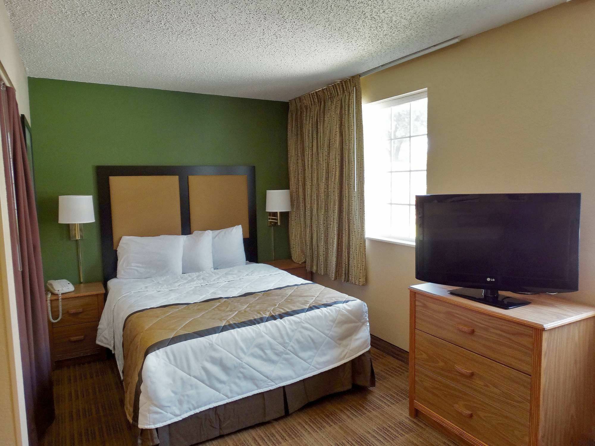 Extended Stay America Select Suites - Orlando - Lake Mary - 1040 Greenwood Blvd Kültér fotó